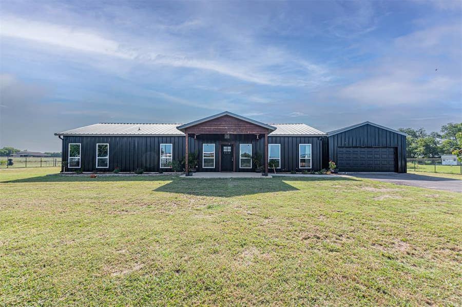 Property photo for 4340 Fm 1563, Wolfe City, TX