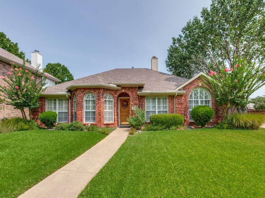 Property photo for 609 Weeping Willow Road, Garland, TX