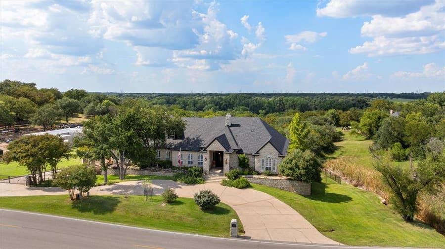 Property photo for 6410 Westover Drive, Granbury, TX