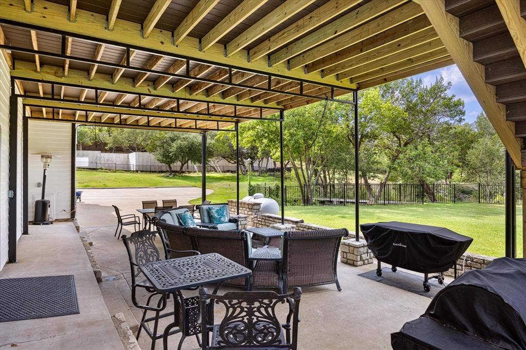 6410 Westover Drive, Granbury, TX 76049 6410 Westover Drive, Granbury, TX 76049