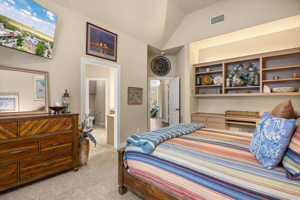 6410 Westover Drive, Granbury, TX 76049 6410 Westover Drive, Granbury, TX 76049