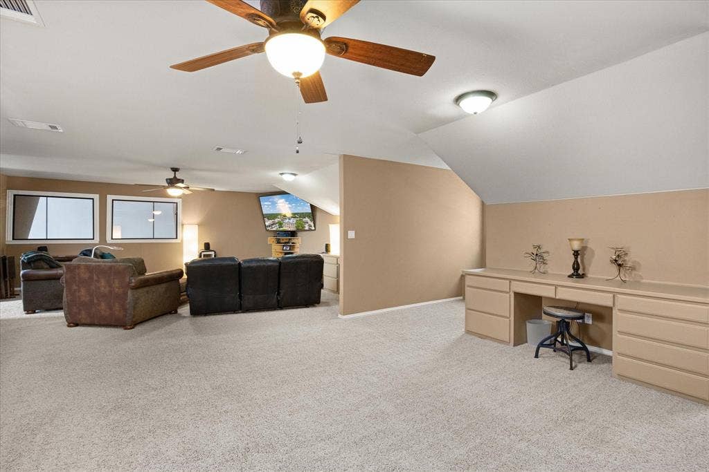 6410 Westover Drive, Granbury, TX 76049 6410 Westover Drive, Granbury, TX 76049