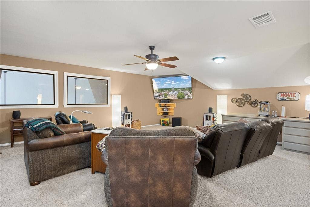 6410 Westover Drive, Granbury, TX 76049 6410 Westover Drive, Granbury, TX 76049
