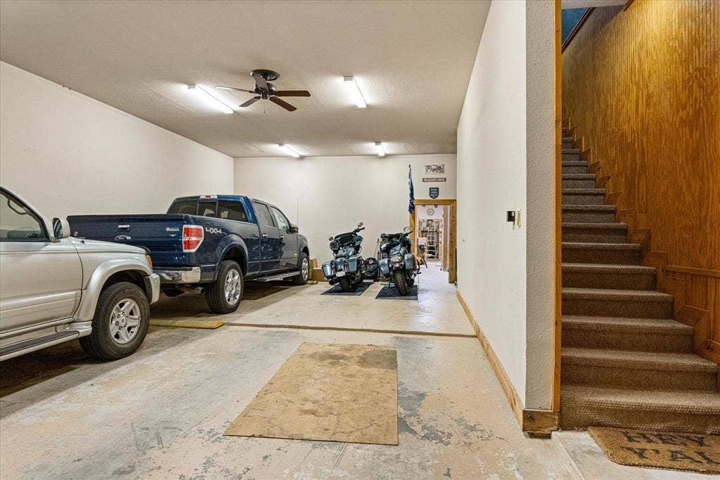 6410 Westover Drive, Granbury, TX 76049 6410 Westover Drive, Granbury, TX 76049