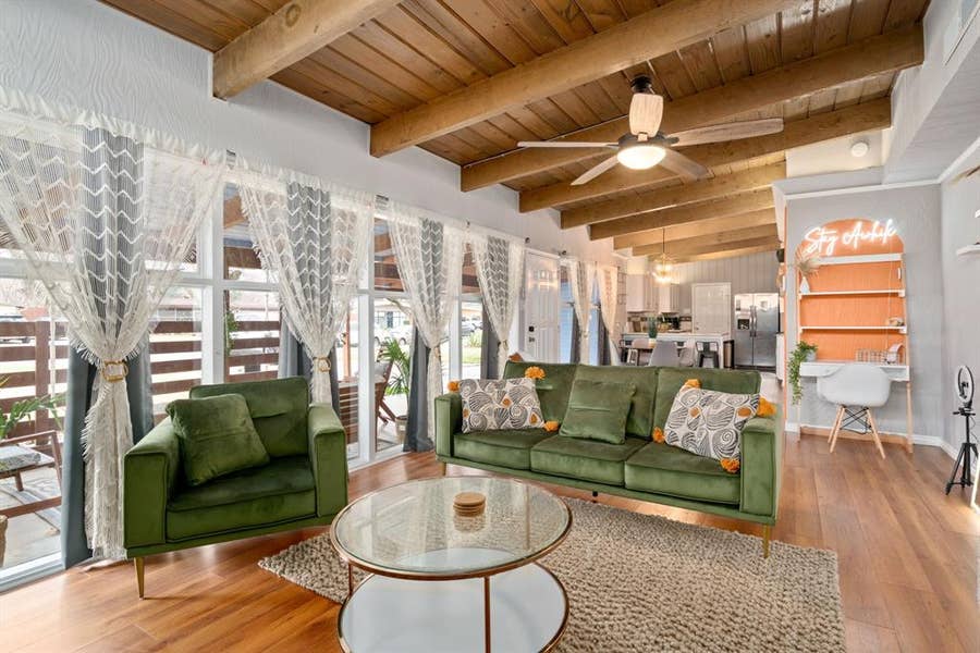 Property photo for 1630 Priscilla Lane, Irving, TX