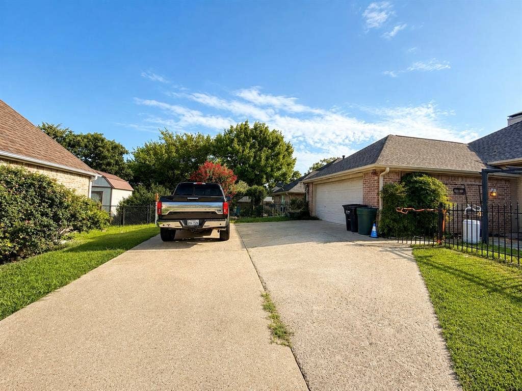 17506 Country Club Drive, Kemp, TX 75143