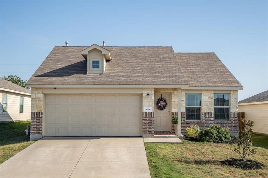 Property photo for 404 Ranchito Pass, Fort Worth, TX
