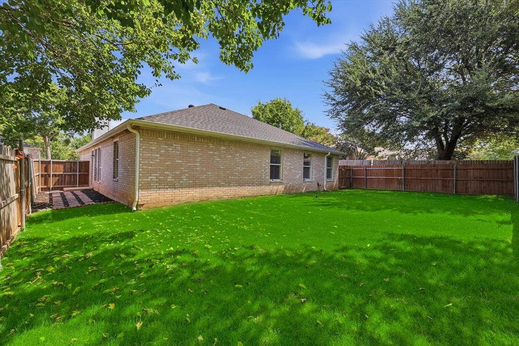 311 Bridlegate Drive, McKinney, TX 75069 311 Bridlegate Drive, McKinney, TX 75069