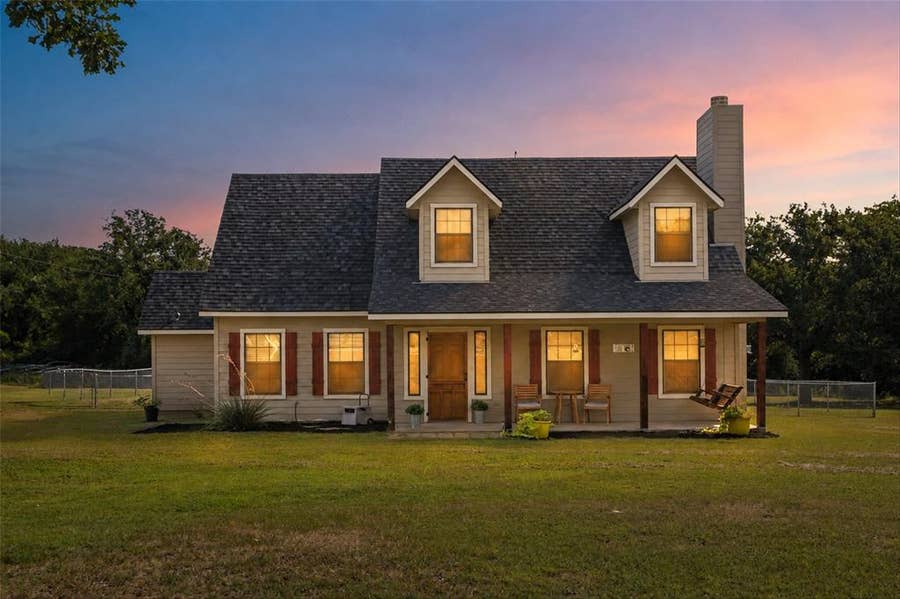 Property photo for 7719 Prairie Creek Lane, Tolar, TX