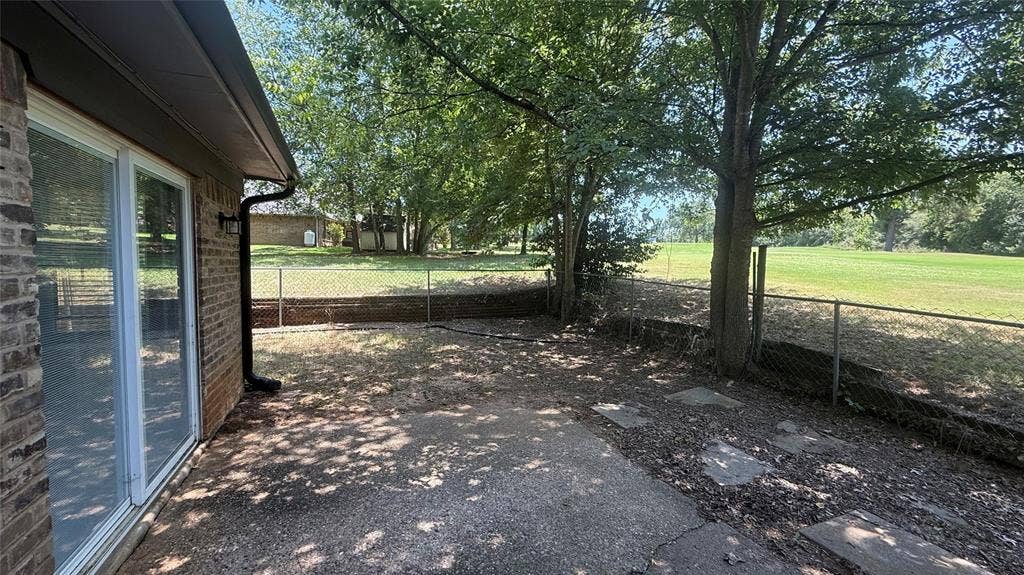 106 E Fairway Drive, Hideaway, TX 75771 106 E Fairway Drive, Hideaway, TX 75771