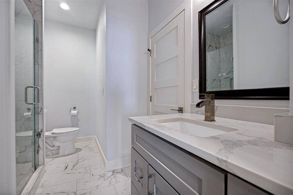 2318 Stutz Drive, #C4, Dallas, TX 75235 2318 Stutz Drive, #C4, Dallas, TX 75235