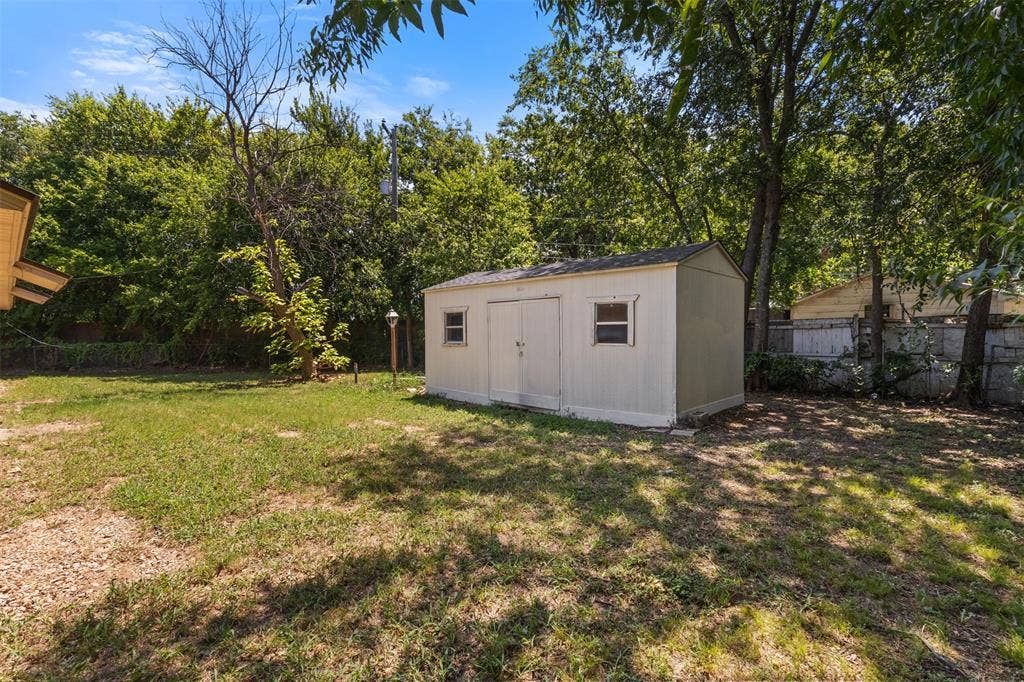 337 Langley Avenue, Everman, TX 76140 337 Langley Avenue, Everman, TX 76140