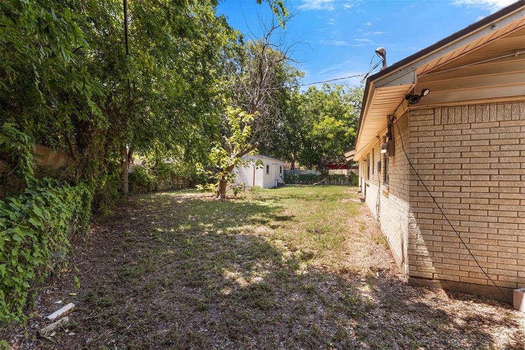 337 Langley Avenue, Everman, TX 76140 337 Langley Avenue, Everman, TX 76140
