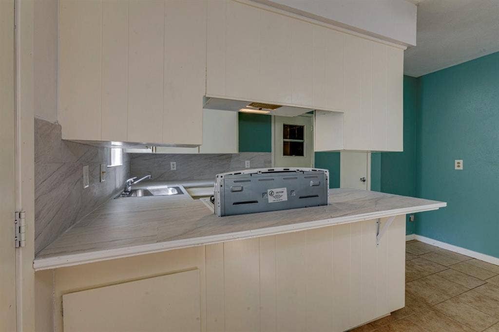 337 Langley Avenue, Everman, TX 76140 337 Langley Avenue, Everman, TX 76140