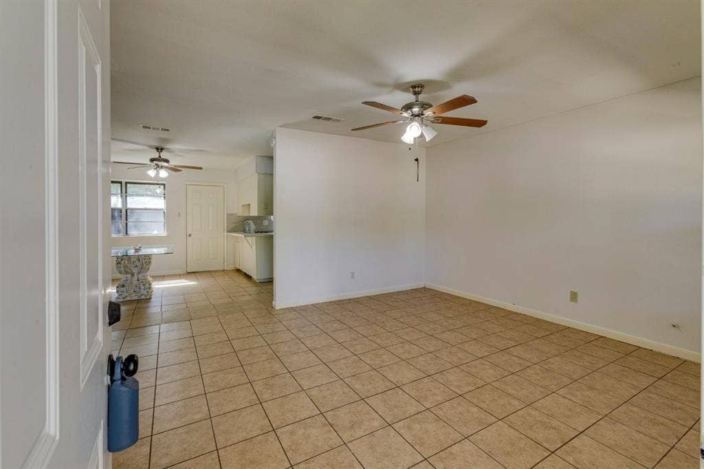 337 Langley Avenue, Everman, TX 76140 337 Langley Avenue, Everman, TX 76140