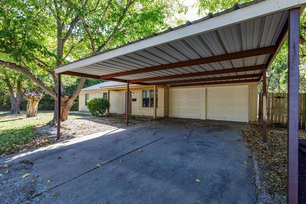 337 Langley Avenue, Everman, TX 76140 337 Langley Avenue, Everman, TX 76140