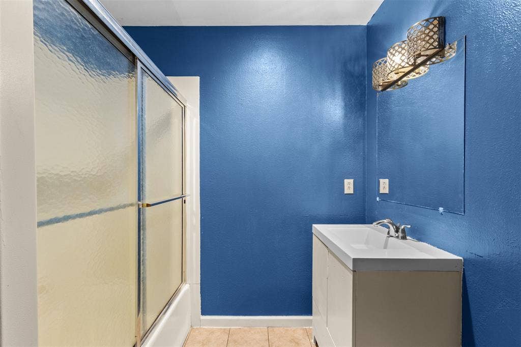 337 Langley Avenue, Everman, TX 76140 337 Langley Avenue, Everman, TX 76140
