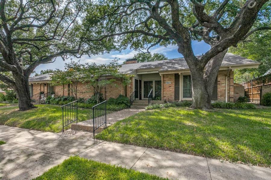 Property photo for 9807 Airline Road, Dallas, TX