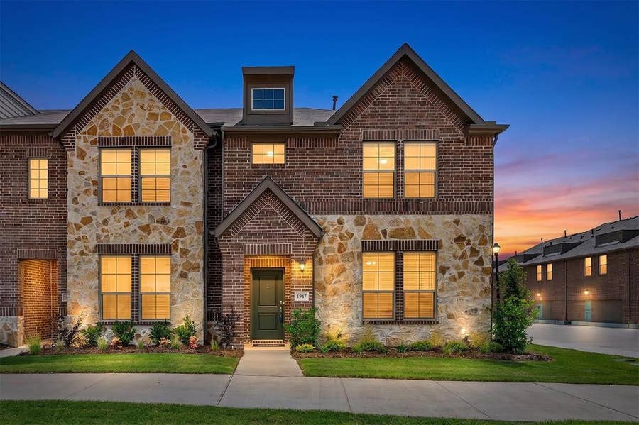 Property photo for 1903 Hellams Lane, Royse City, TX