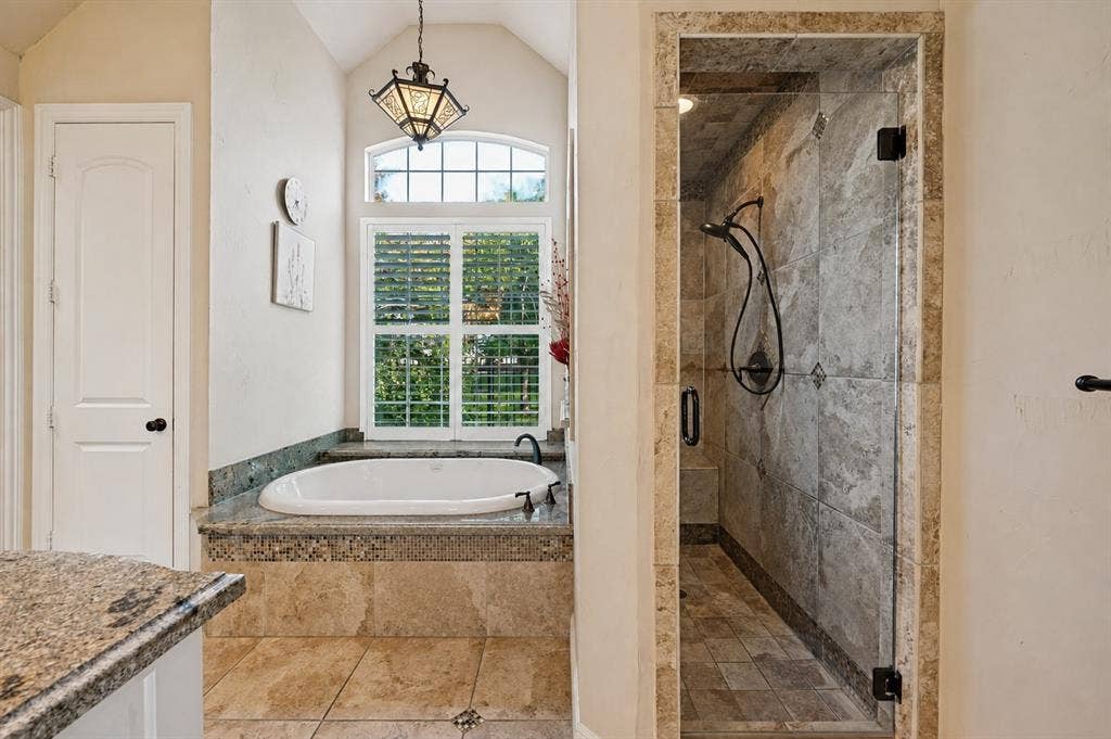3785 Park Place, Addison, TX 75001 3785 Park Place, Addison, TX 75001