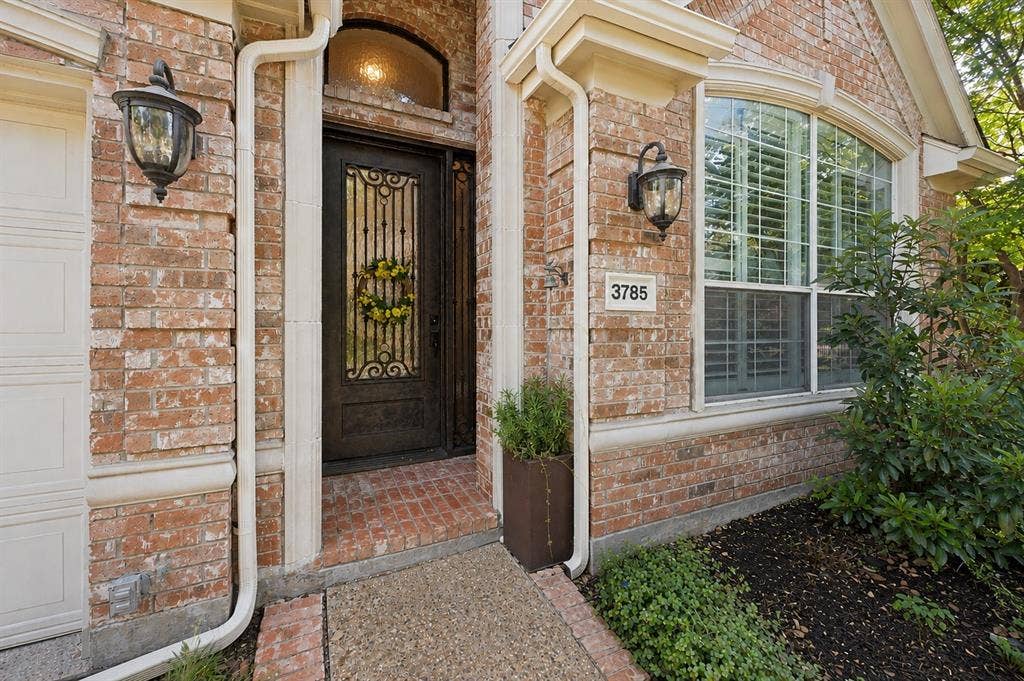 3785 Park Place, Addison, TX 75001 3785 Park Place, Addison, TX 75001