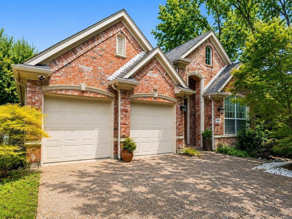 3785 Park Place, Addison, TX 75001 3785 Park Place, Addison, TX 75001