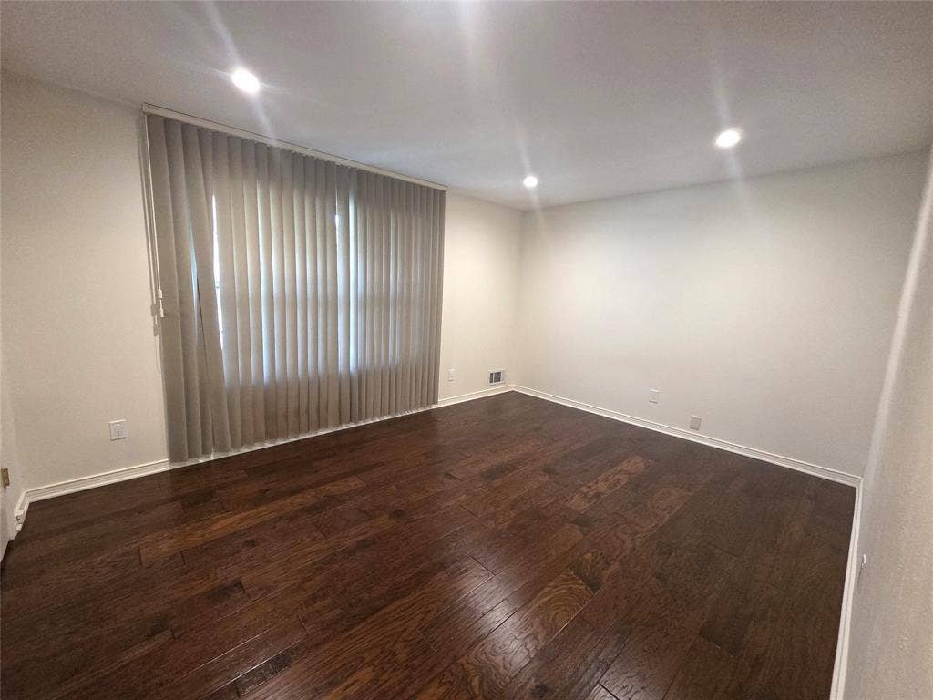 9334 Hunters Creek Drive, Dallas, TX 75243 9334 Hunters Creek Drive, Dallas, TX 75243