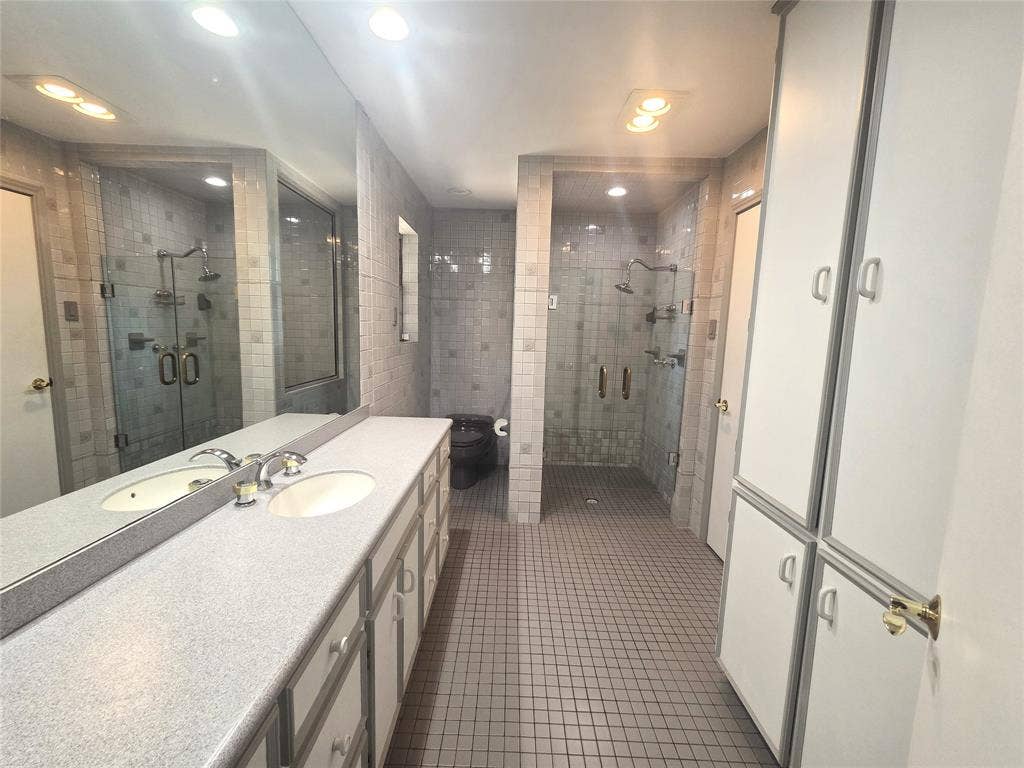 9334 Hunters Creek Drive, Dallas, TX 75243 9334 Hunters Creek Drive, Dallas, TX 75243