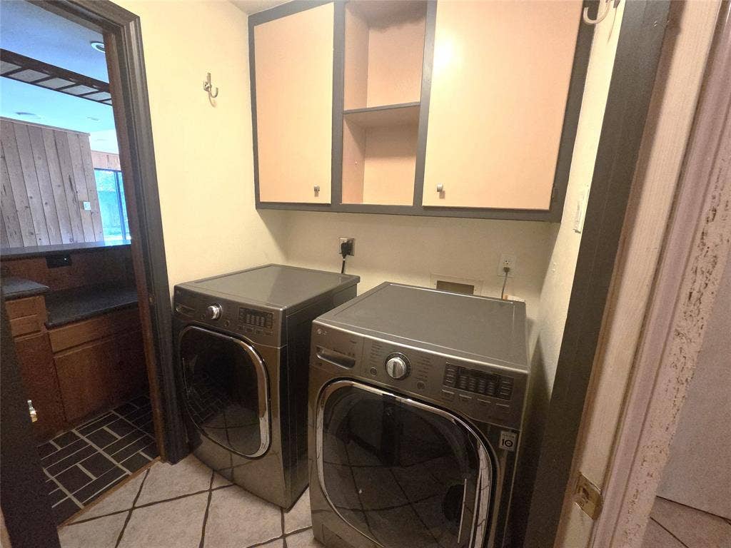 9334 Hunters Creek Drive, Dallas, TX 75243 9334 Hunters Creek Drive, Dallas, TX 75243