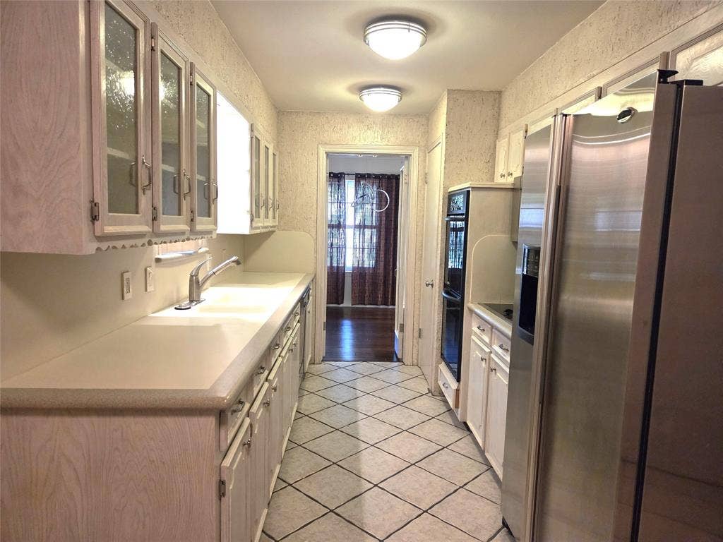 9334 Hunters Creek Drive, Dallas, TX 75243 9334 Hunters Creek Drive, Dallas, TX 75243