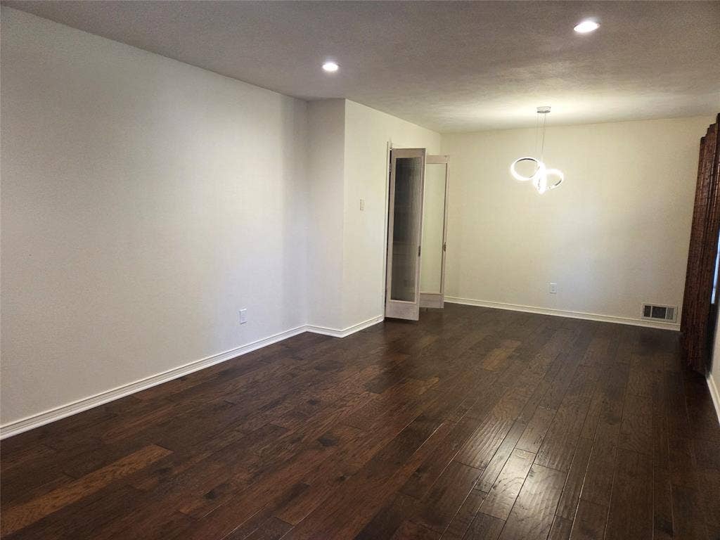 9334 Hunters Creek Drive, Dallas, TX 75243 9334 Hunters Creek Drive, Dallas, TX 75243