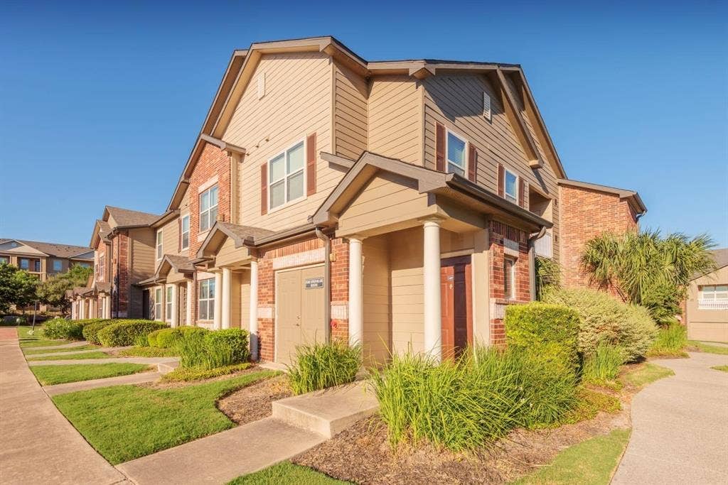 12101 Dessau Road, #0605, Austin, TX 78754 Receive up to 8 Weeks Free on all Floorplans + WIN FREE RENT FOR ONE YEAR