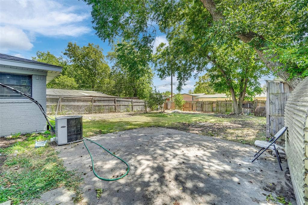 510 Pleasant Valley Road, Garland, TX 75040 510 Pleasant Valley Road, Garland, TX 75040