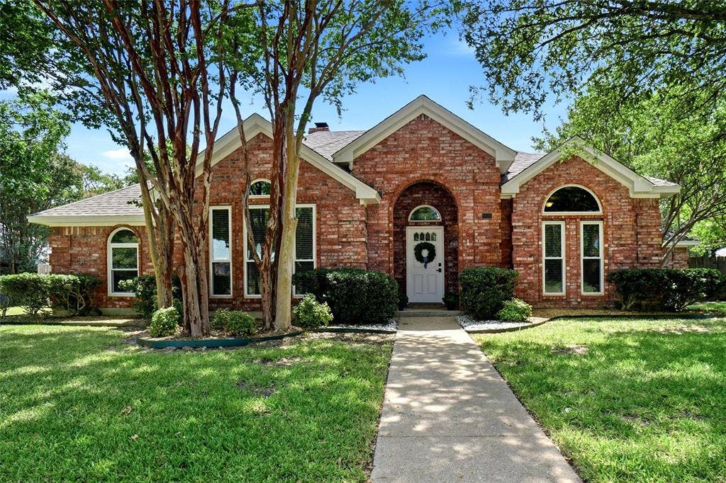 1321 Oak Harbor Boulevard, Azle, TX 76020 Welcome Home 1321 Oak Harbor Blvd