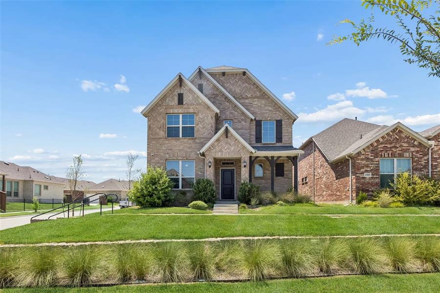 Property photo for 1501 Buckeye Trail, Garland, TX