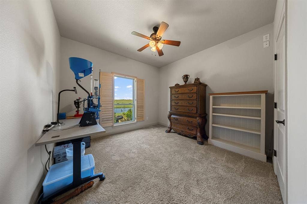 17155 County Road 605, Farmersville, TX 75442 Downstairs bedroom with jack and jill bathroom attached