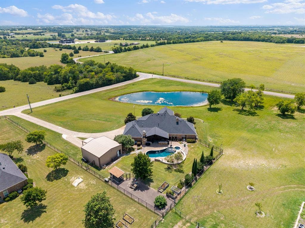 17155 County Road 605, Farmersville, TX 75442 17155 County Road 605, Farmersville, TX 75442