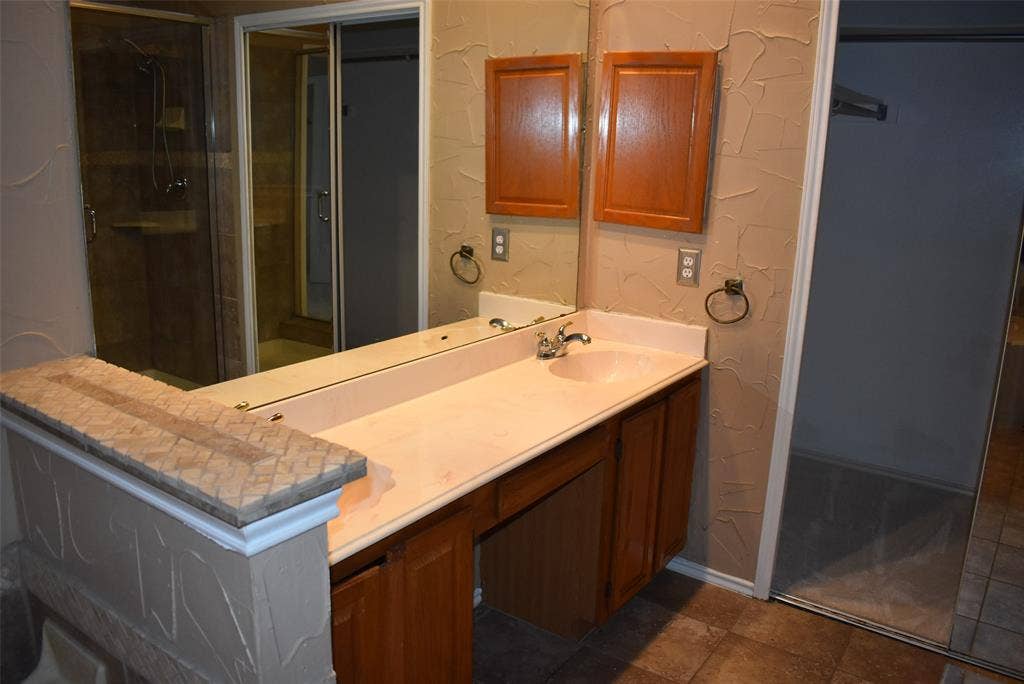 4207 Sarasota Lane, McKinney, TX 75070 4207 Sarasota Lane, McKinney, TX 75070