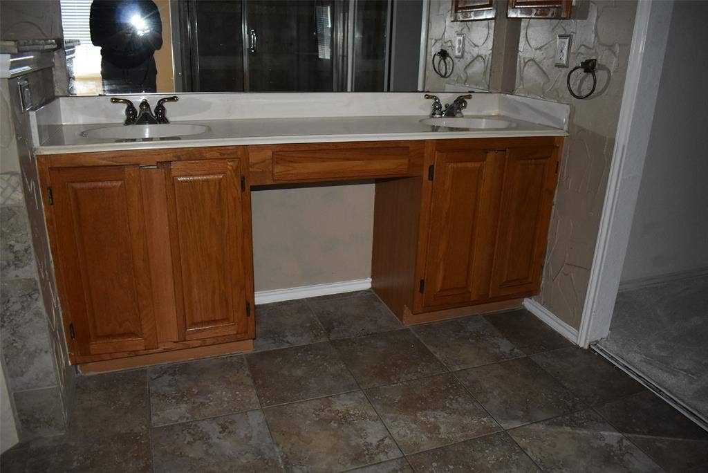 4207 Sarasota Lane, McKinney, TX 75070 4207 Sarasota Lane, McKinney, TX 75070