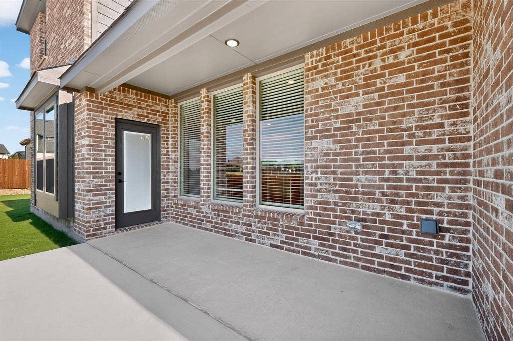 818 Monza Drive, Midlothian, TX 76065 818 Monza Drive, Midlothian, TX 76065