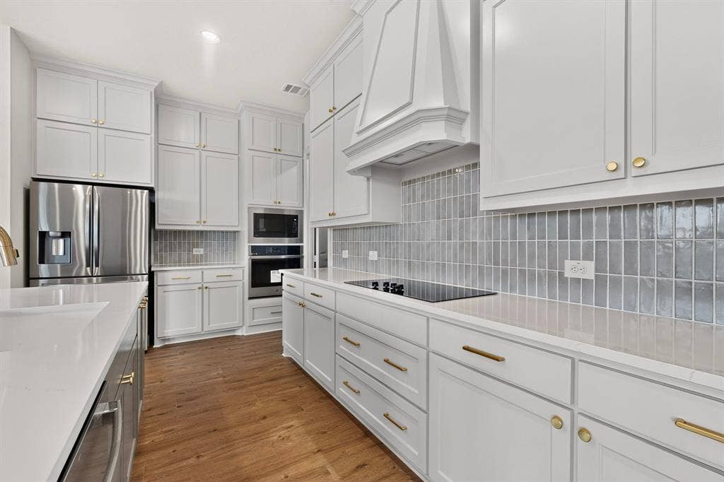 818 Monza Drive, Midlothian, TX 76065 818 Monza Drive, Midlothian, TX 76065