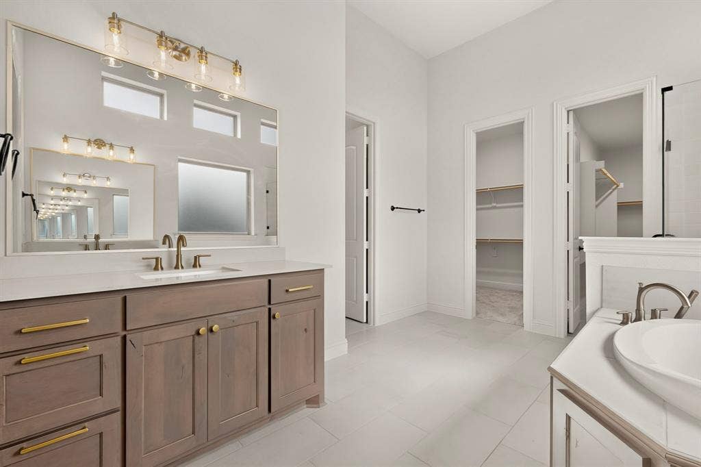 818 Monza Drive, Midlothian, TX 76065 818 Monza Drive, Midlothian, TX 76065