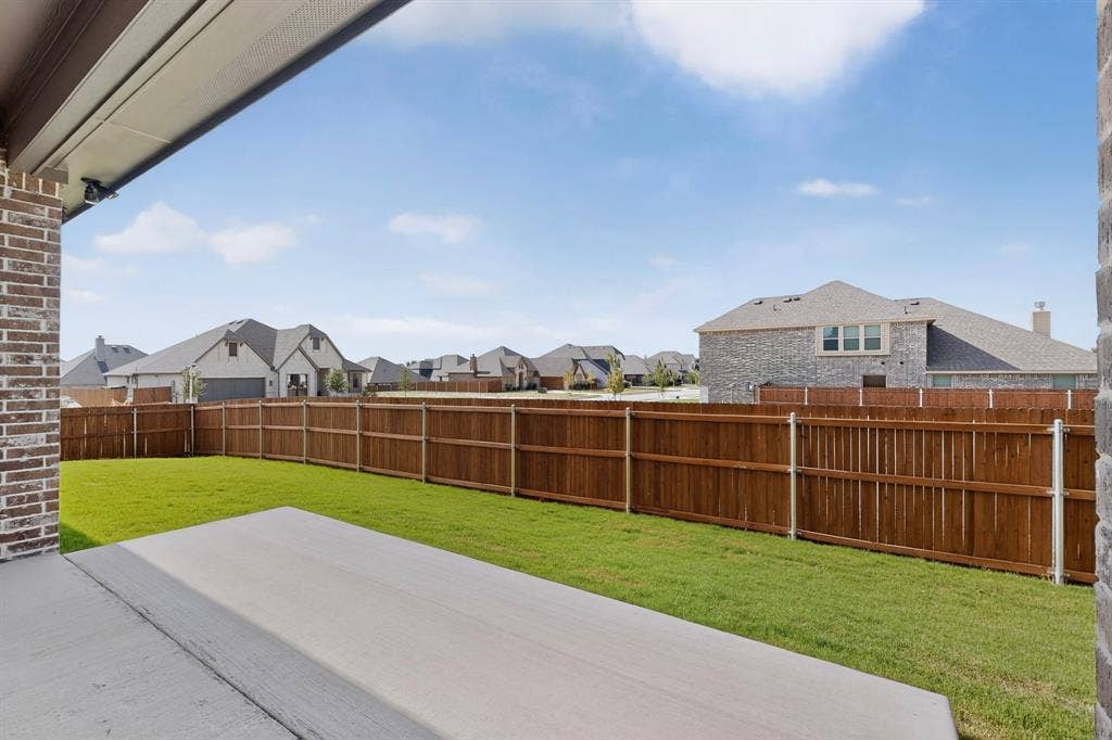 818 Monza Drive, Midlothian, TX 76065 818 Monza Drive, Midlothian, TX 76065