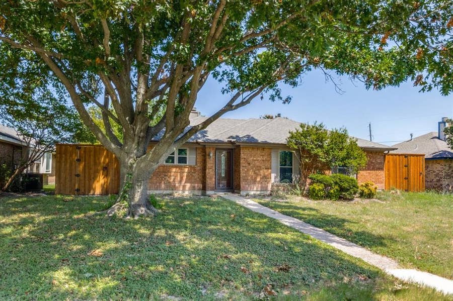 Property photo for 2218 Fuqua Road, Rowlett, TX