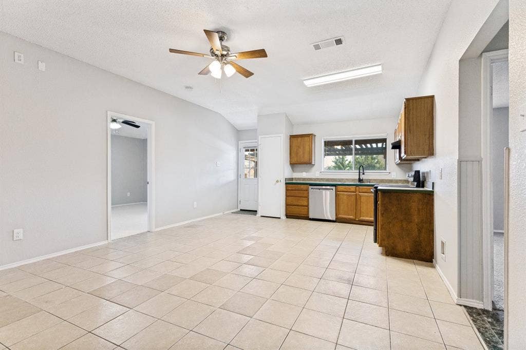 6124 Nelson Terrace, Watauga, TX 76148 6124 Nelson Terrace, Watauga, TX 76148