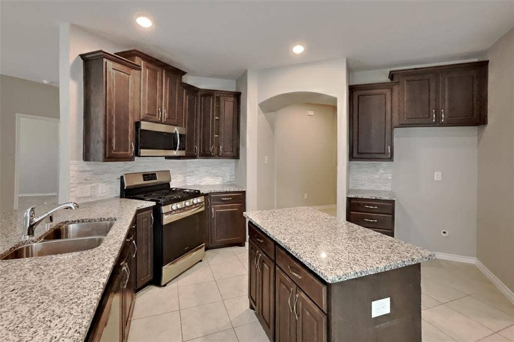 605 Stars Drive, Anna, TX 75409 605 Stars Drive, Anna, TX 75409