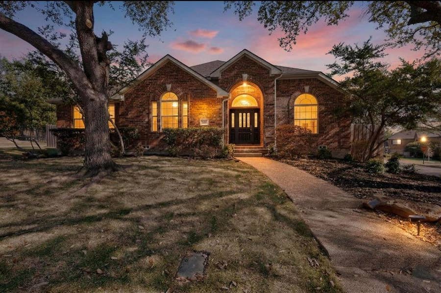 Property photo for 100 Shumard Court, Irving, TX