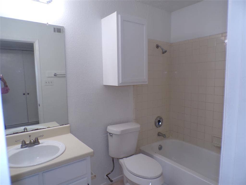 1755 Carrington Drive, Glenn Heights, TX 75154 1755 Carrington Drive, Glenn Heights, TX 75154