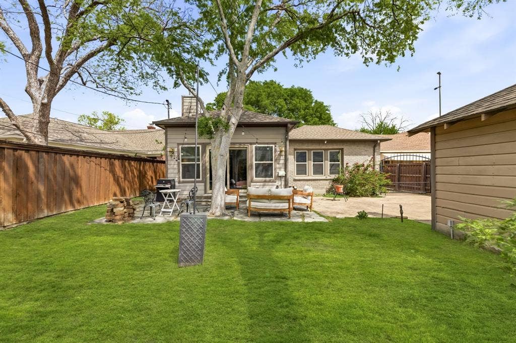 907 Monte Vista Drive, Dallas, TX 75223 907 Monte Vista Drive, Dallas, TX 75223