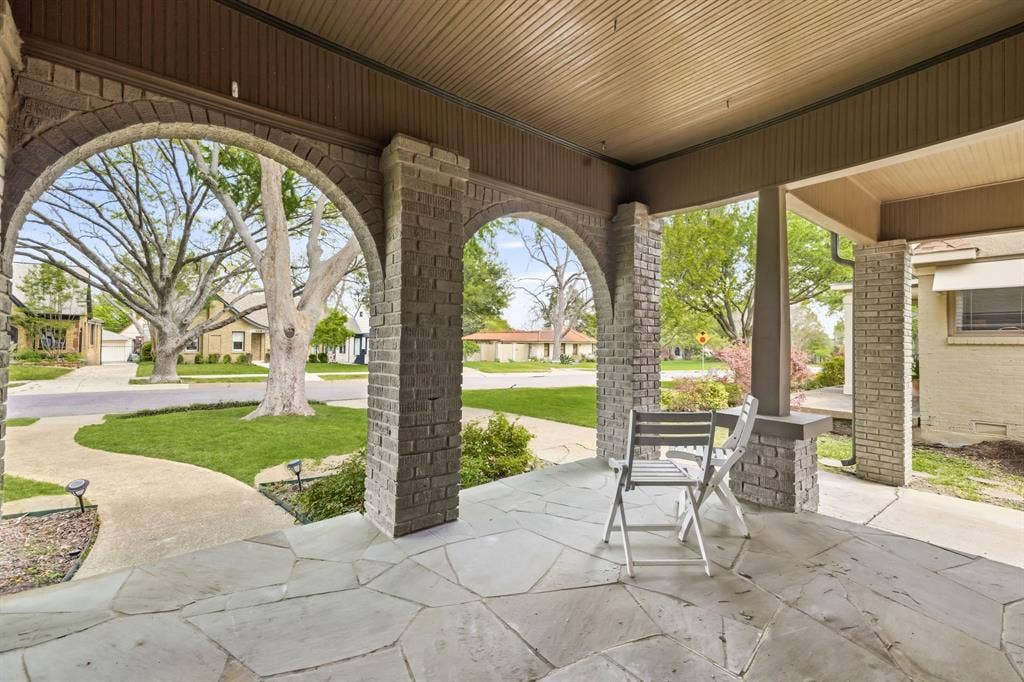 907 Monte Vista Drive, Dallas, TX 75223 907 Monte Vista Drive, Dallas, TX 75223
